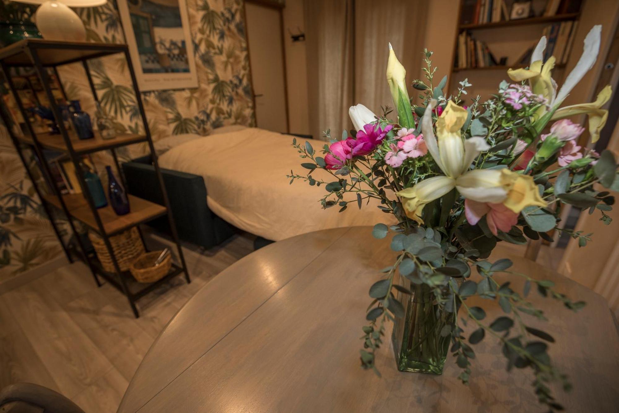 Agreable Logement Independant Avec Veranda Vienne  Exterior foto